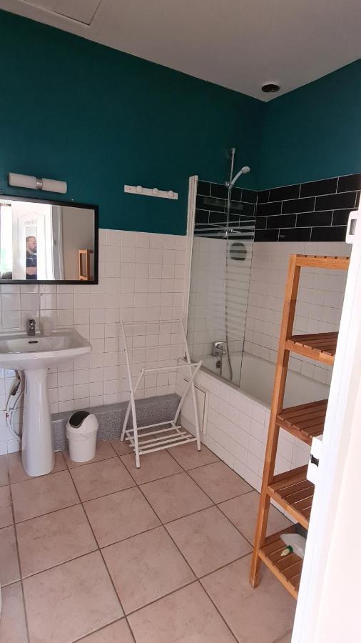 Hotel Alysa à Parthenay Extérieur photo