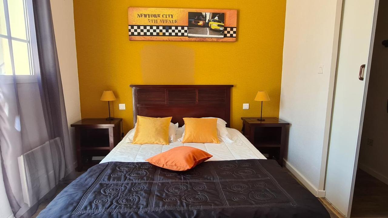 Hotel Alysa à Parthenay Extérieur photo