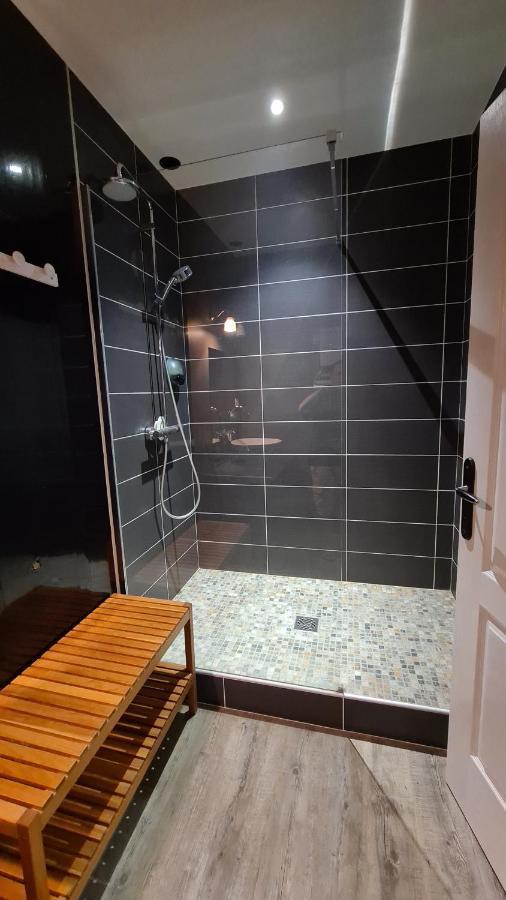 Hotel Alysa à Parthenay Extérieur photo